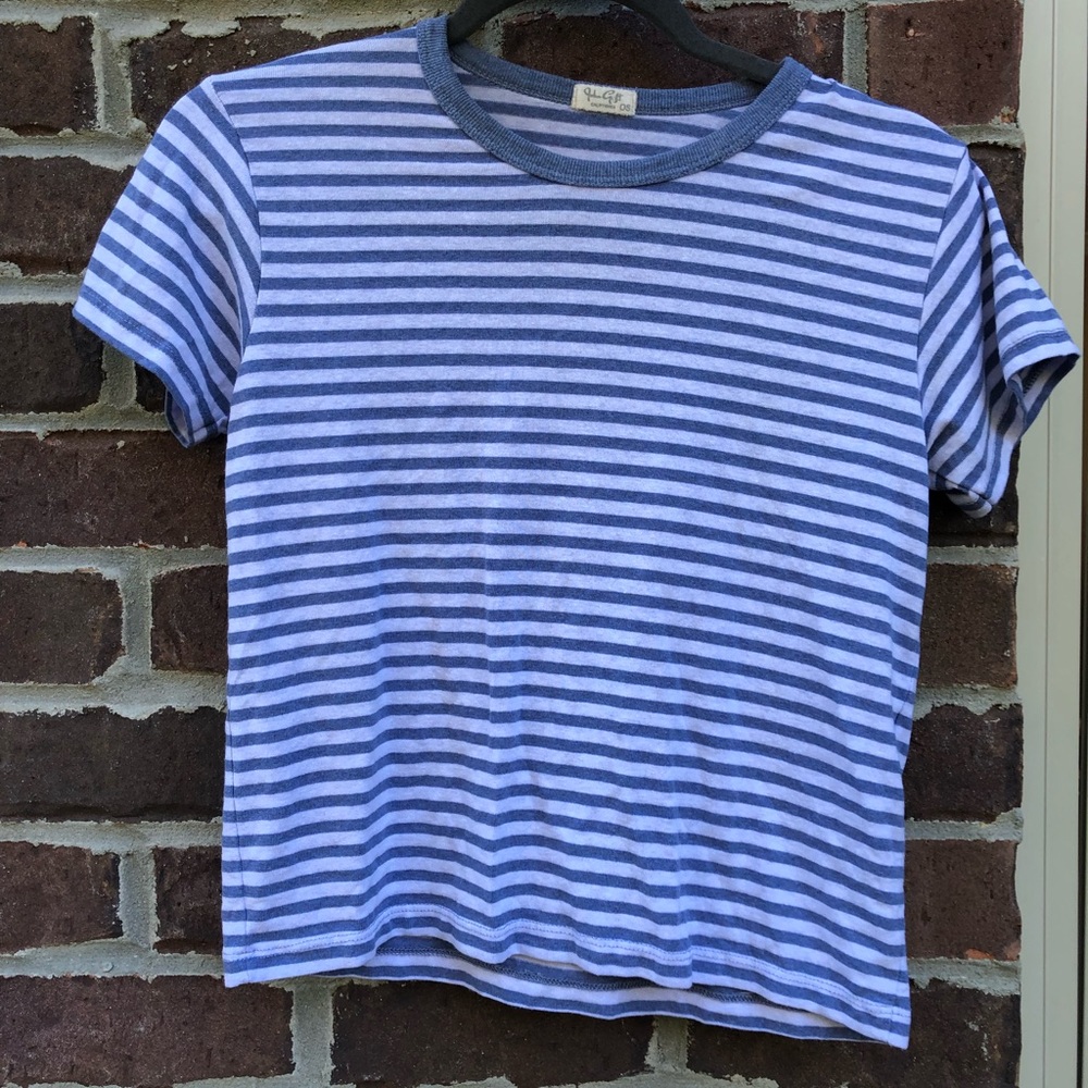 stripped tee shirt